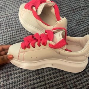 Alexander Mcqueen size 33 for kids